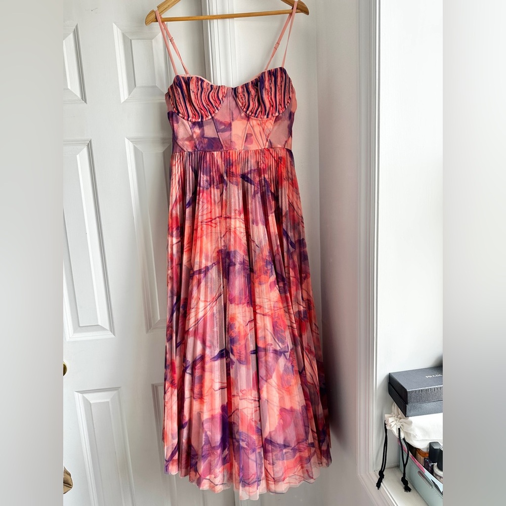Hutch Amara Pleated Bustier Sweetheart Midi Dress - Picture 5 of 13